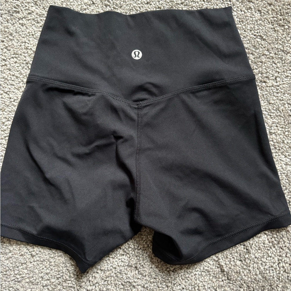lululemon athletica Women's Black High-Waisted Shorts